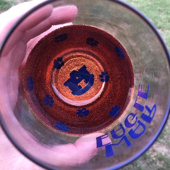 Auburn University Peekaboo Glitter Wine Glass - Picture 3 of 4